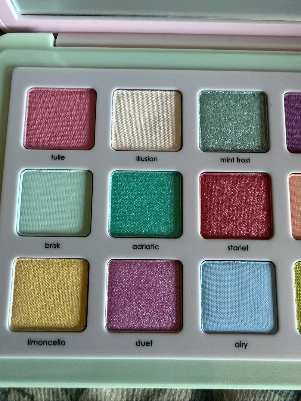 Natasha Denona Pastel Palette LTD edition new in the box, stunning colourways.